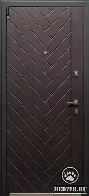 982