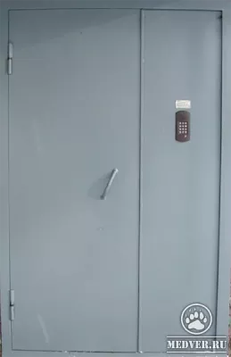 Дверь с домофоном-31