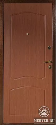 976